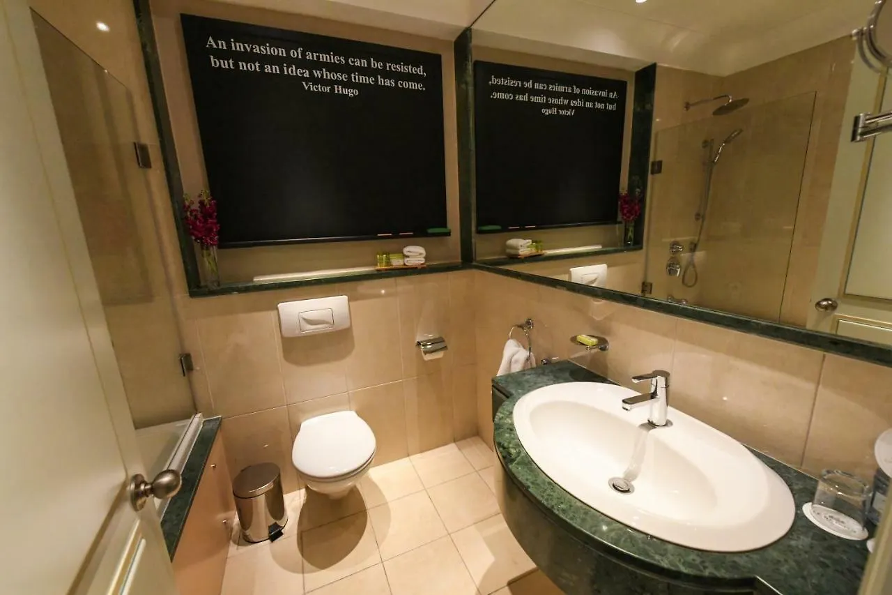 Le Bristol Hotel Beirut 5*,  Lebanon