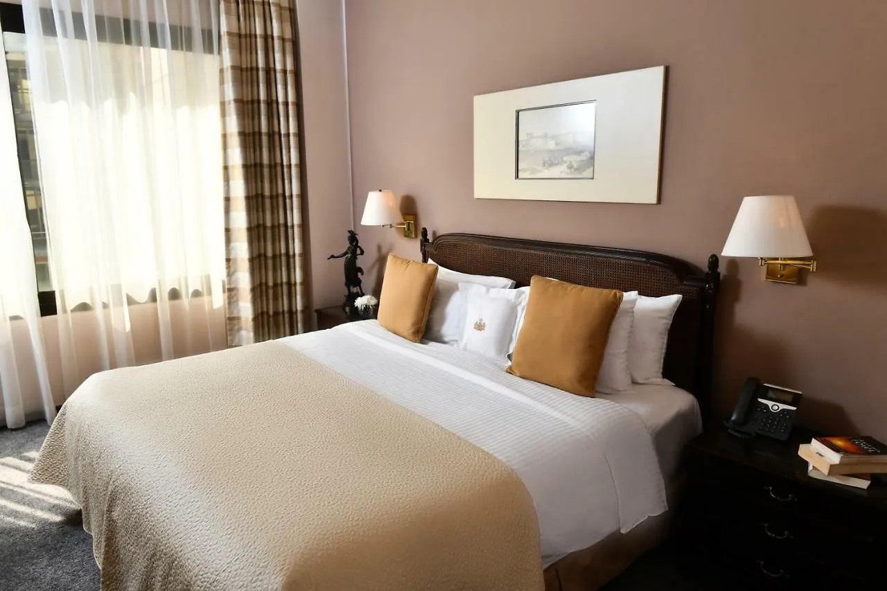 Le Bristol Hotel Bejrut 5*,