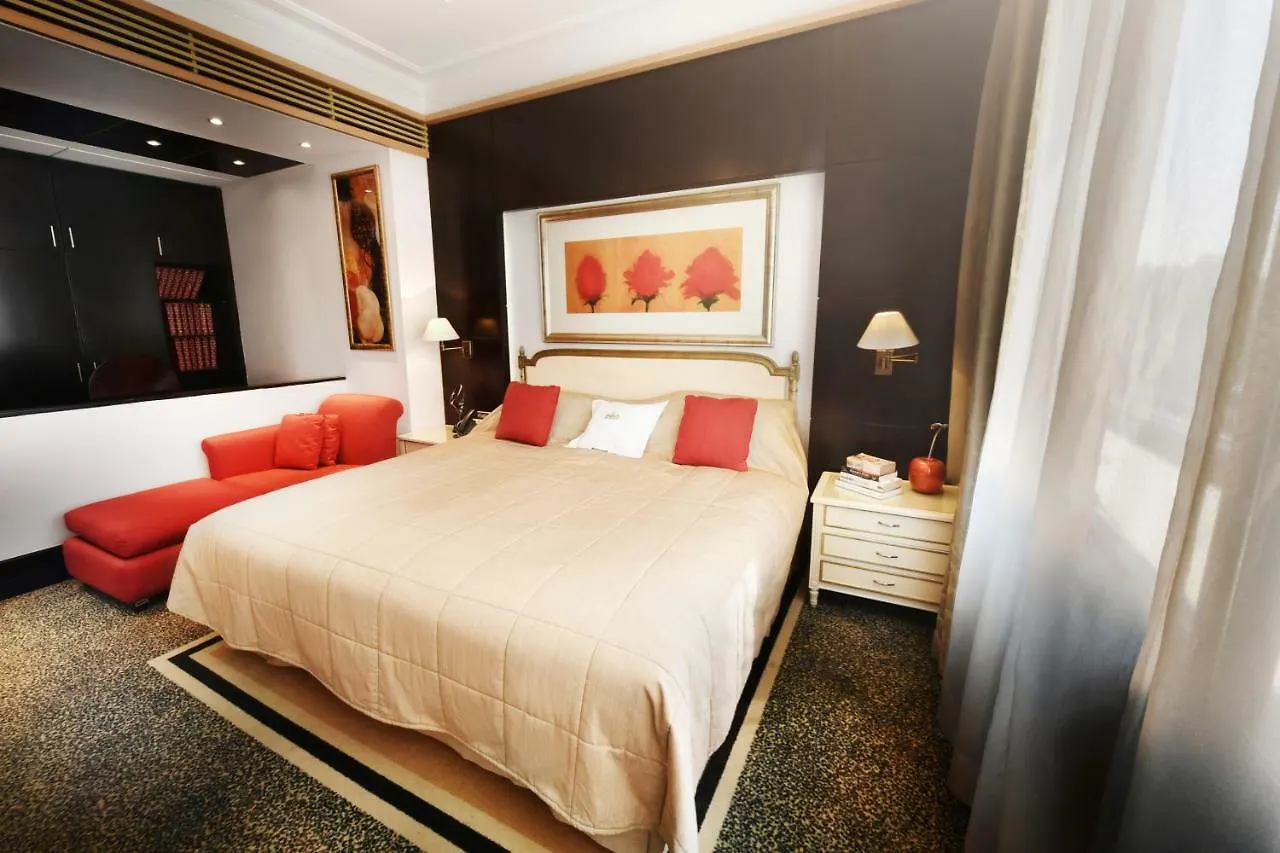 Le Bristol Hotel Beirut 5*,